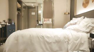 【麻花免费视频】一袭长裙佳人夜晚来相伴极品翘臀肤温柔粉嫩