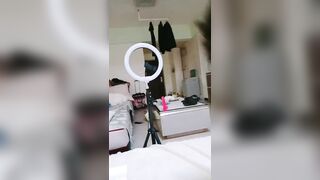 【麻花免费视频】少妇69口交让小哥床上床下爆草抽插