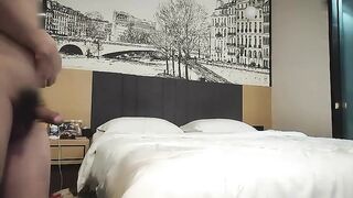 【麻花免费视频】约牛仔裤性感大奶妹子啪啪穿上连体丝袜后入