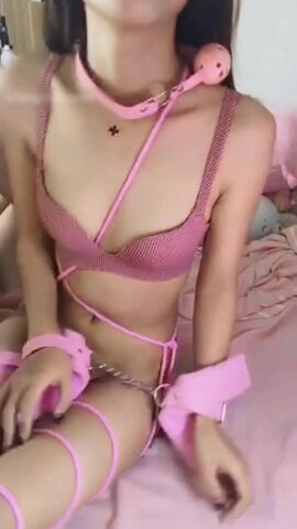 【麻花免费视频】网红美少女69轻SM肉棒进去抽送就淫水泛滥