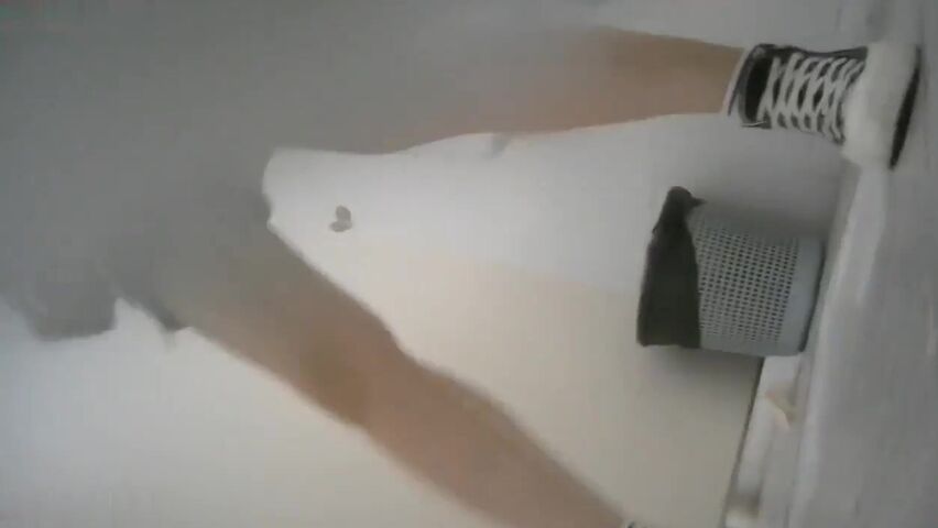 厕拍艺术学院少女们撒尿合集