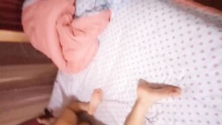 【麻花免费视频】为了讨好经理，邀请经理一起玩弄气质漂亮老婆