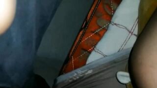 【麻花免费视频】【鬼父系列】用手机诱奸15岁高中无毛嫩逼萝莉小女儿，人伦我不在乎，我只要爽