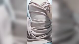 【麻花免费视频】【姐弟乱伦】疯狂输出无套爆操长裙姐姐，感觉要被姐姐小穴吸干了