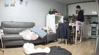 【麻花免费视频】【强操小姨子】肥胖的大佬背着老婆不在家时候与小姨子在家偷情