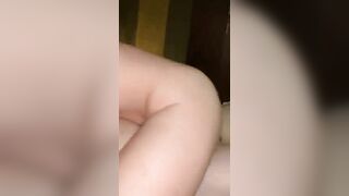 【麻花免费视频】同学聚会后开房约班花，微醺的班花好骚自己摆起了腰