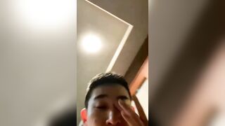 【麻花免费视频】【原创真实姐弟乱伦】禽兽弟弟偷拍姐姐洗澡，趁妈妈不在家禽兽弟弟强制调教插入