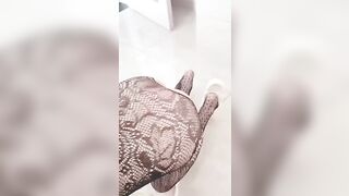 【麻花免费视频】【叔嫂乱伦】寂寞嫂子趁老公不在家勾引小叔子乱伦