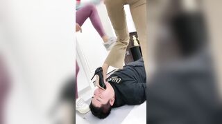 【麻花免费视频】【超美双胞胎和男同事的误会】前一秒气势汹汹，后一秒舔脚丫子