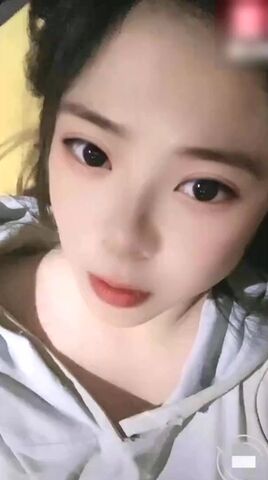 【麻花免费视频】真实强上姐姐，内射离异姐姐，暴力操出姨妈血