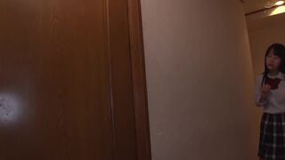 GDHH-182 叔母とその娘（従妹）がボクのチ●コ奪い合い親子丼3P_ (4)