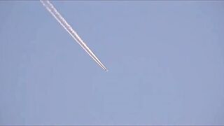 精品相約中國超模伊麗莎白白色床單上的美女1+2合併