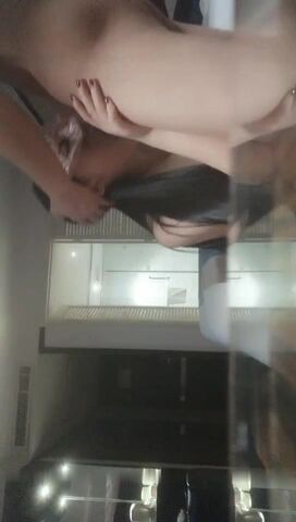 老哥约了个丰满少妇双人啪啪 戴上情趣面具大力猛操非常诱人