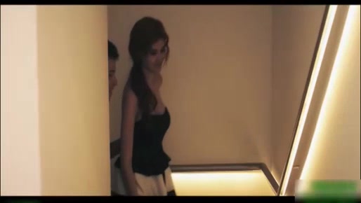 】在超市偶遇多年前的前女友 带回家回味一下当年的感觉