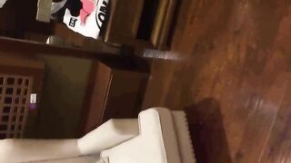 约操极品女神情趣黑丝兔女郎 从桌子操到床上 叫的太骚浪忍不住一顿爆插 太爽了 完美露脸 高清1080P原版收藏