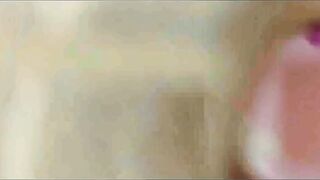 【麻花免费视频】呻吟给力学院派美女小莹丝袜脚撸大鸡哥被撕破丝袜爆插