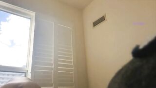 36E純天然美乳高學歷氣質美女被社會上認識的帥氣小夥帶入酒店啪啪 各種姿勢嘗試邊操邊自拍 爽的直叫求饒 國語720P高清