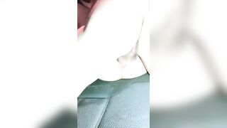 【麻花免费视频】苗条嫩妹夜晚户外车震啪啪 车后座大力猛操灯照近距离特写