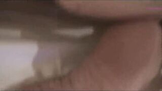 【麻花免费视频】荡妇的风流故事。 在外是贤妻良母，在内是风骚荡妇，这红衣少妇是每个男人都梦想拥有的女人