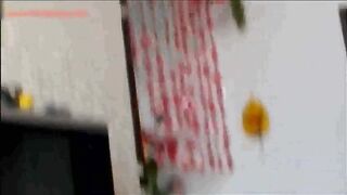 【麻花免费视频】公司做文秘工作的美少妇趁老公不在把经理带回家偷情被干尿了亮点是呻吟声老狠了搞一半接到老公电话对白精彩