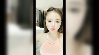 【麻花免费视频】人间极品尤物，肤白逼嫩【一只甜婧】，完美颜值，自慰一半突然大姨妈来了，近距离看清阴道怎么流血的，撸管佳品