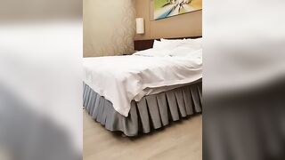 【泰然寻欢】眼镜男约了个颜值不错妹子TP啪啪，口交扣逼上位骑乘大力猛操，很是诱惑喜欢不要错过