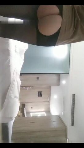 老哥【全国探花】年后回归约了个大奶少妇，骑乘后入大力猛操非常诱人