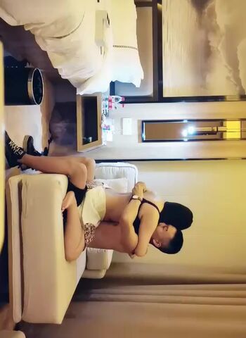 9总全国探花约了个丰满纹身少妇啪啪，69口交舔逼口了半天才硬，后入猛操呻吟娇喘非常诱人