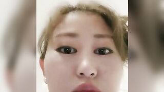 鸭哥探花纹身墨镜男沙发激情啪啪，口交舔弄上位骑乘按着猛操再到床上，舔菊倒立口交后入抽插