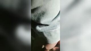 爆乳萝莉女神『鹿爷』公园大黑牛玩穴 太刺激受不了路边勾搭陌生人公厕啪啪 太急色直接无套插入 迎面站干炮