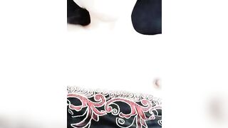 小少妇的一线馒头逼好性感忍不住去舔，水多很诱惑大鸡巴无套抽插爆草，浪荡呻吟不止跳弹玩弄