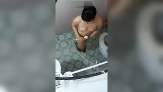 气窗TP美眉洗香香