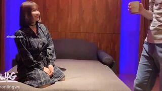 极品爆乳美女『梦梦』初尝春药玩嗨 想要被插入 从浴室干到卧室 爆操连续高潮中出 国语中文字幕 高清720P版